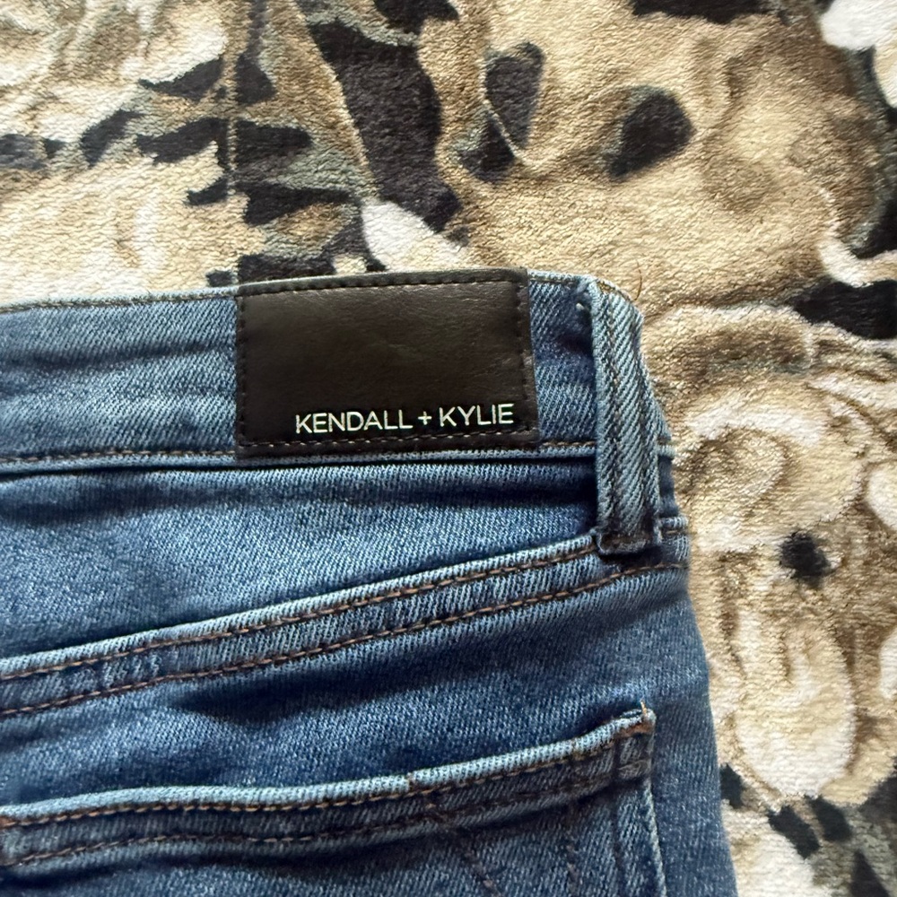 Kendall & Kylie Blue Jeans with Black Patch